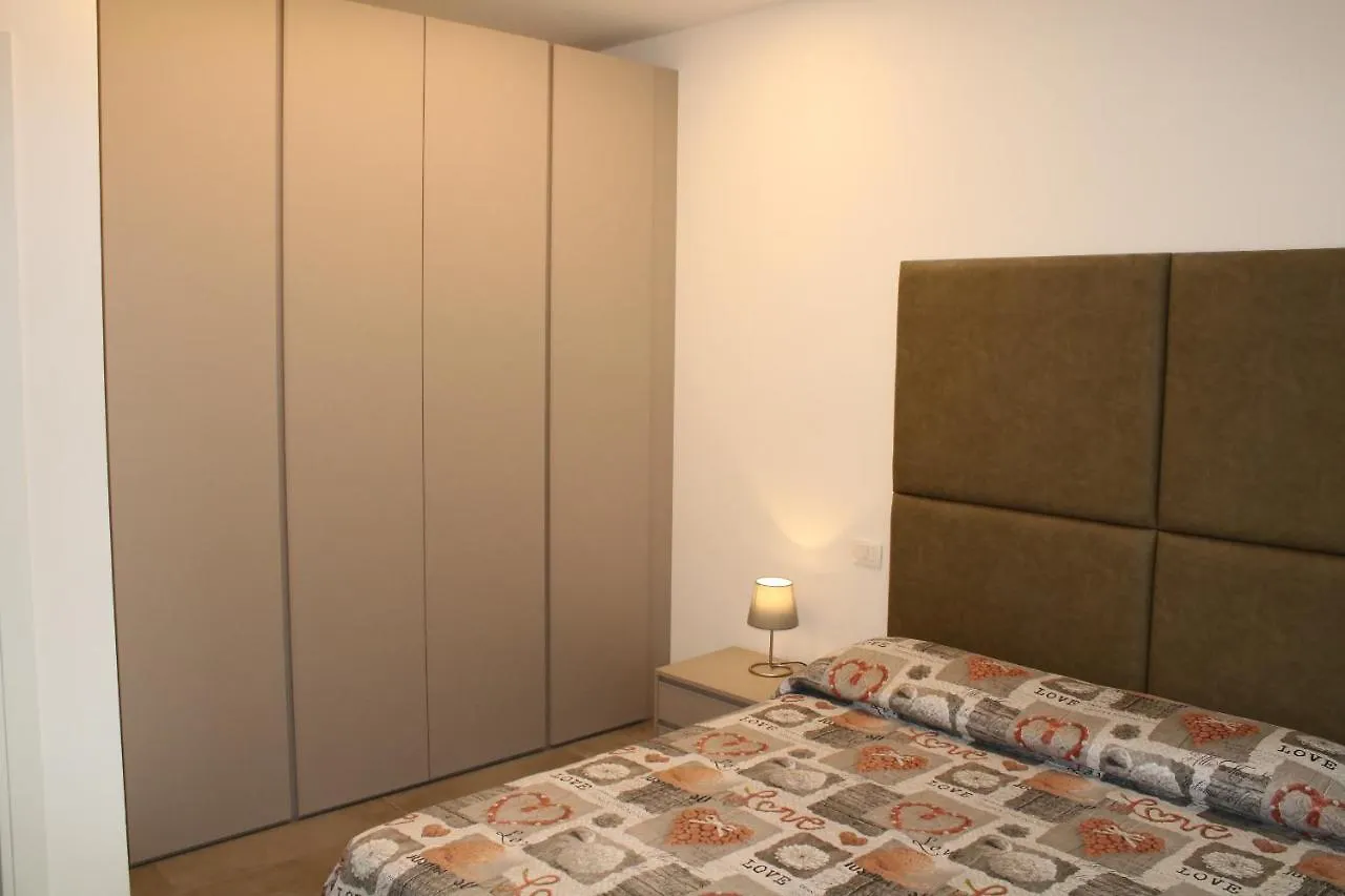 Al Grattacielotrenta Apartment Verona Italy